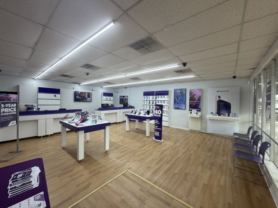 Metro by T-Mobile 3668 Culebra Rd - 3668 Culebra Rd 