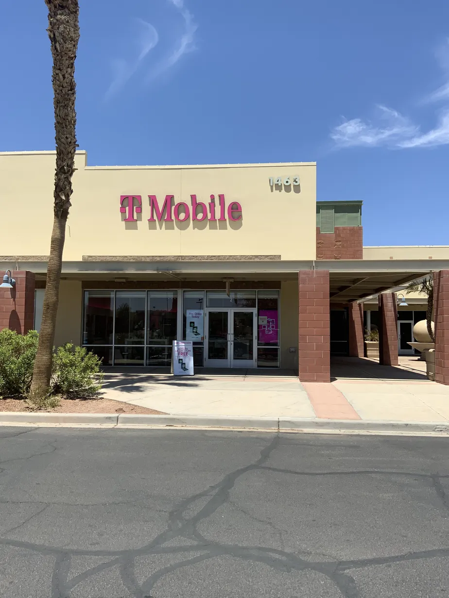 Foto del exterior de la tienda T-Mobile en Yuma Palms Center, Yuma, AZ