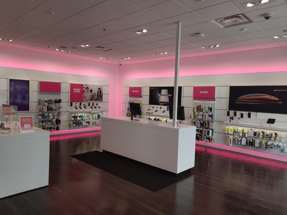 Interior photo of T-Mobile Store at Glen Burnie Ritchie Highway, Glen Burnie, MD