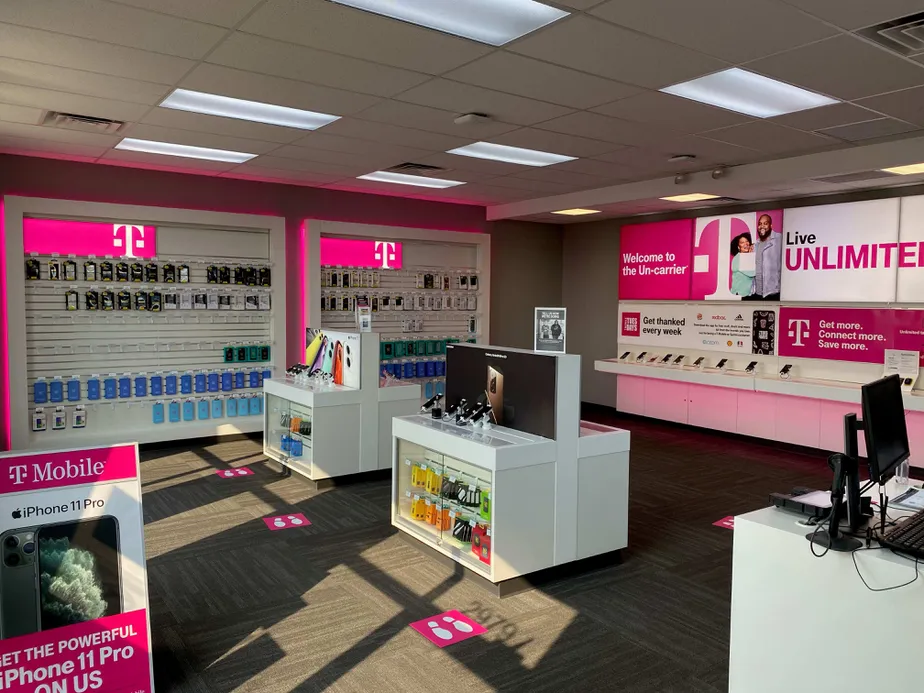  Interior photo of T-Mobile Store at Commercial Blvd & 30th Ave, Lake Hallie, WI 