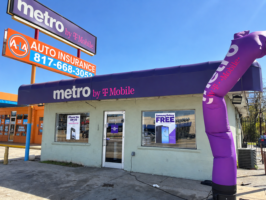 Metro by T-Mobile 4078 E Lancaster Ave - 4078 E Lancaster Ave 