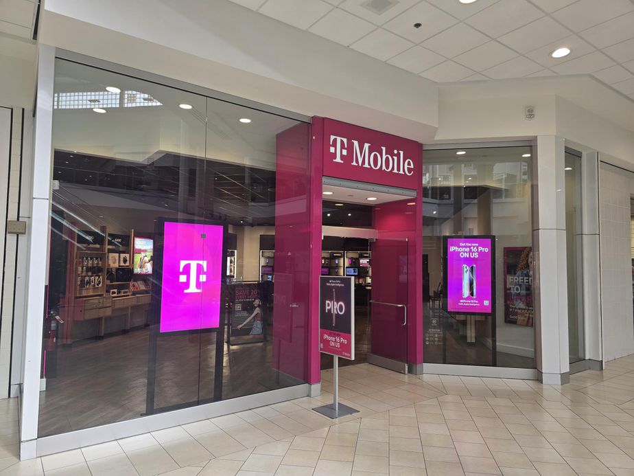Exterior photo of T-Mobile Store at Pheasant Lane Mall-First Floor, Nashua, NH