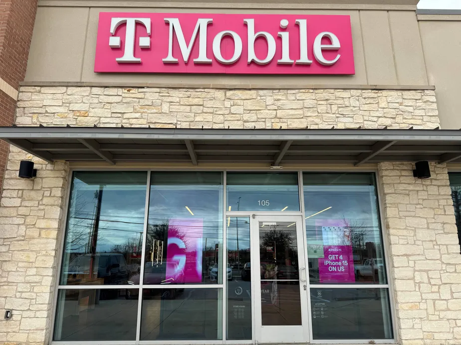  Exterior photo of T-Mobile Store at Palm Valley, Round Rock, TX 