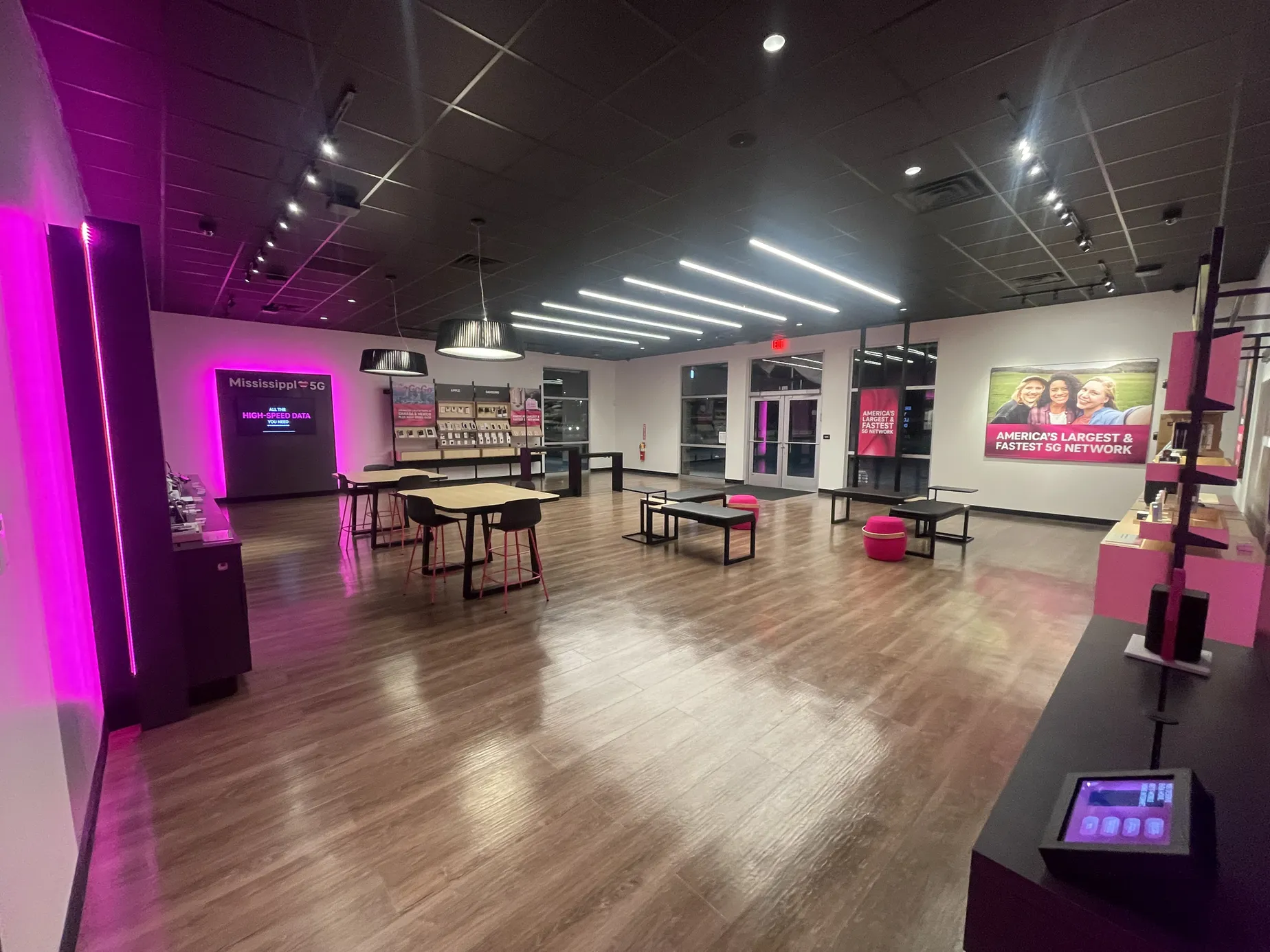 TMobile US 90 & Walmart Dr Waveland, MS