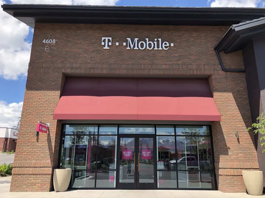 Exterior photo of T-Mobile store at Mountain View Corridor & W 13400 S, Riverton, UT
