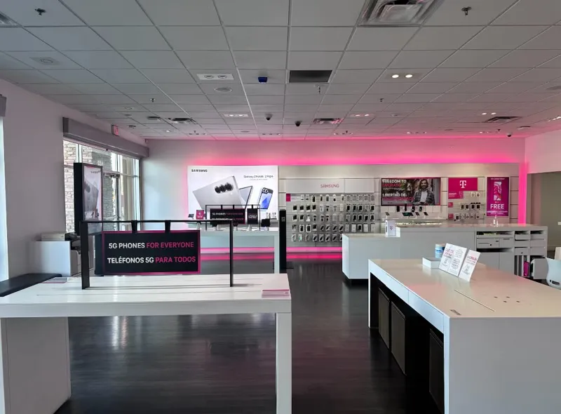  Interior photo of T-Mobile Store at 75th & Mcdowell, Phoenix, AZ 