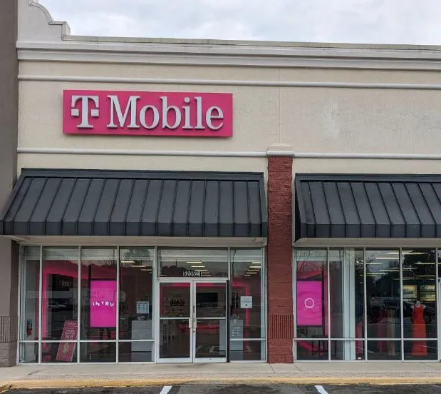  Exterior photo of T-Mobile Store at Normandy Village, Jacksonville, FL 