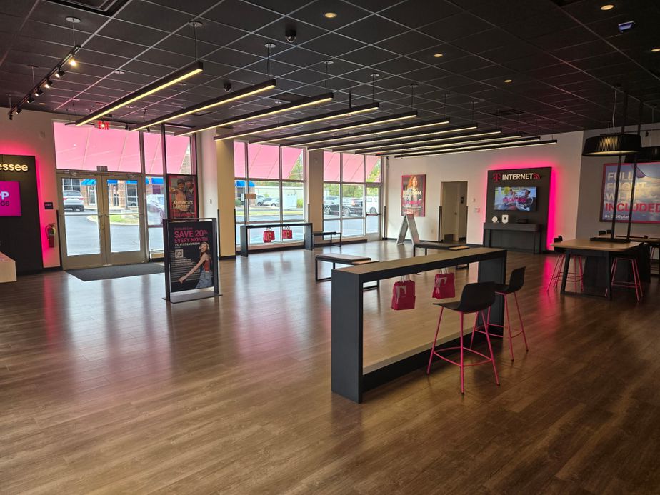 Interior photo of T-Mobile Store at Hamilton Town Center, Chattanooga, TN