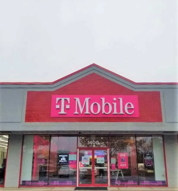 Exterior photo of T-Mobile store at S Washington St & Cumberland Ave, North Attleboro, MA