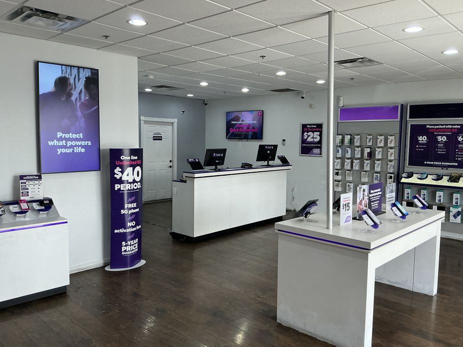 Metro by T-Mobile 44400 W Honeycutt Rd - 44400 W Honeycutt Rd 