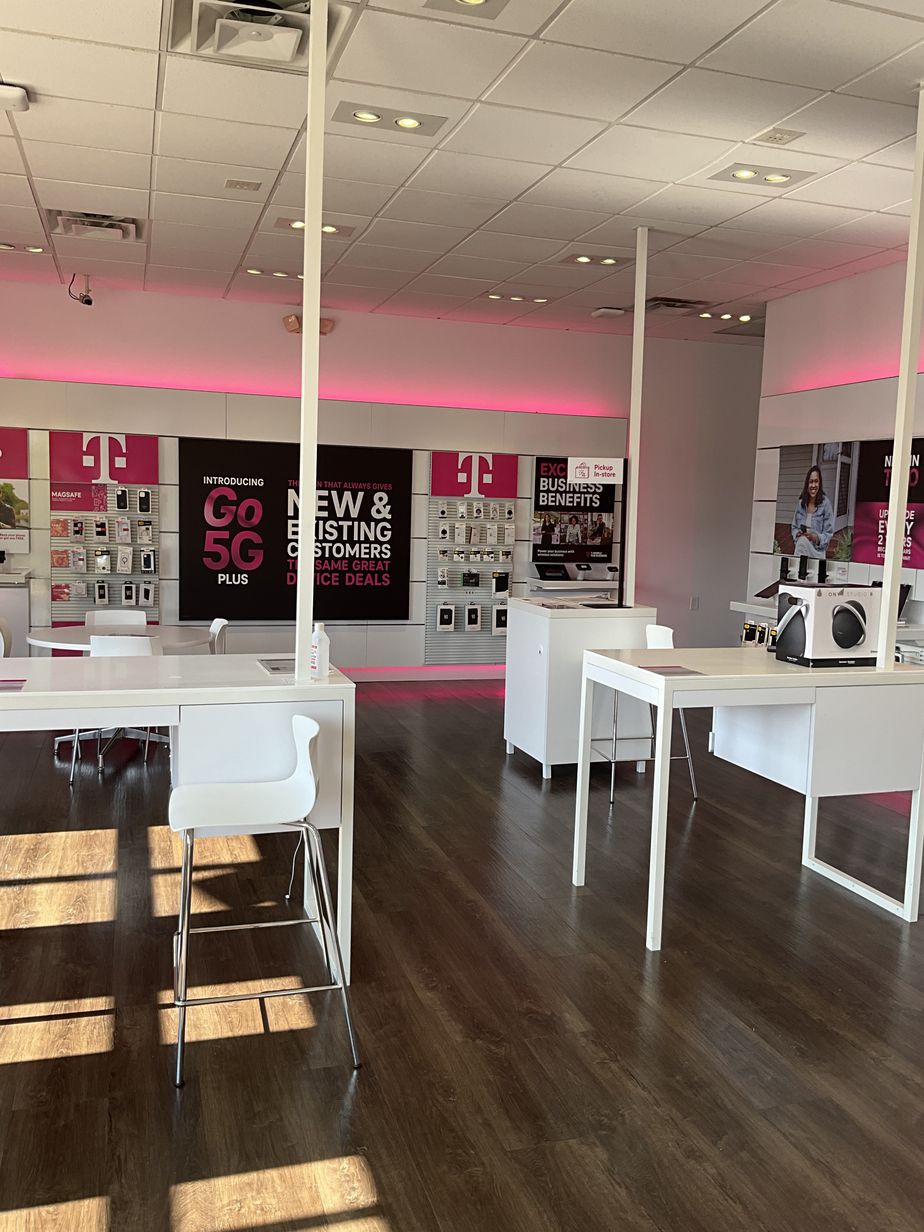 Interior photo of T-Mobile Store at Parham & Quioccasin, Richmond, VA