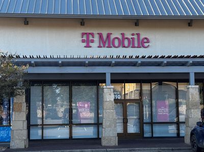 T-Mobile Experience Store