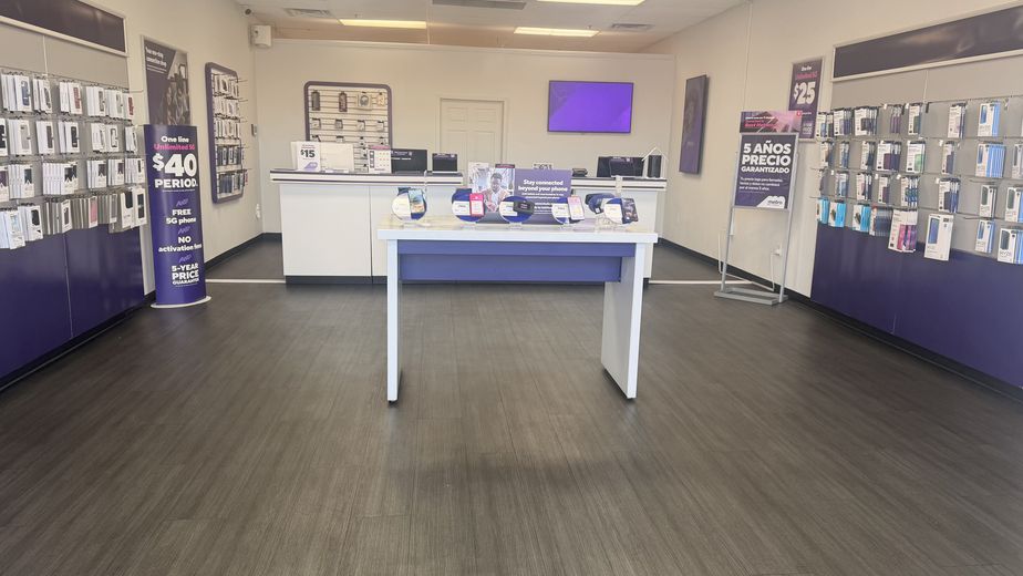 Metro by T-Mobile 5061 E Sahara Ave - 5061 E Sahara Ave 