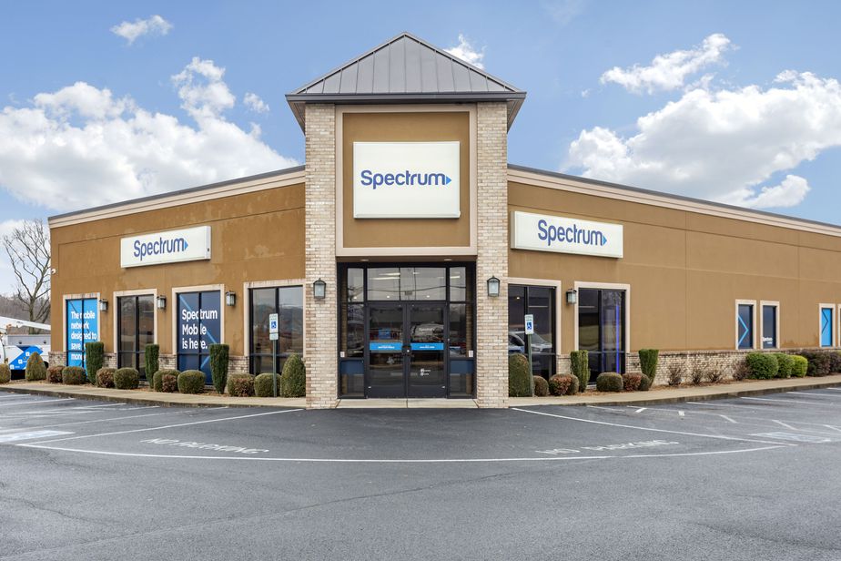 Spectrum - 1525 Marie Dr 