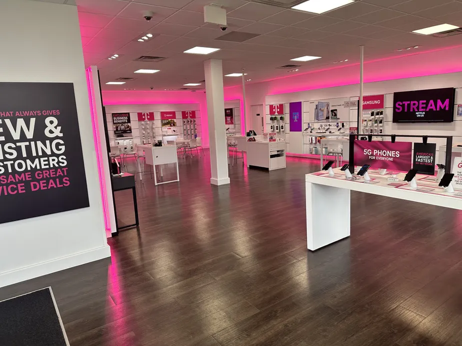 Interior photo of T-Mobile Store at Hwy 280 & 119, Birmingham, AL