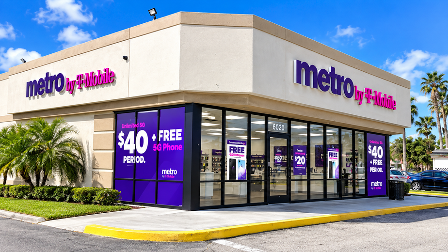 Metro by T-Mobile 282 NE 8th Street - 282 NE 8th Street