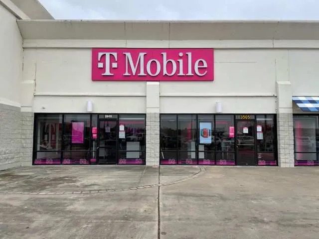 Exterior photo of T-Mobile store at Derek Dr & Gerstner Memorial Blvd, Lake Charles, LA
