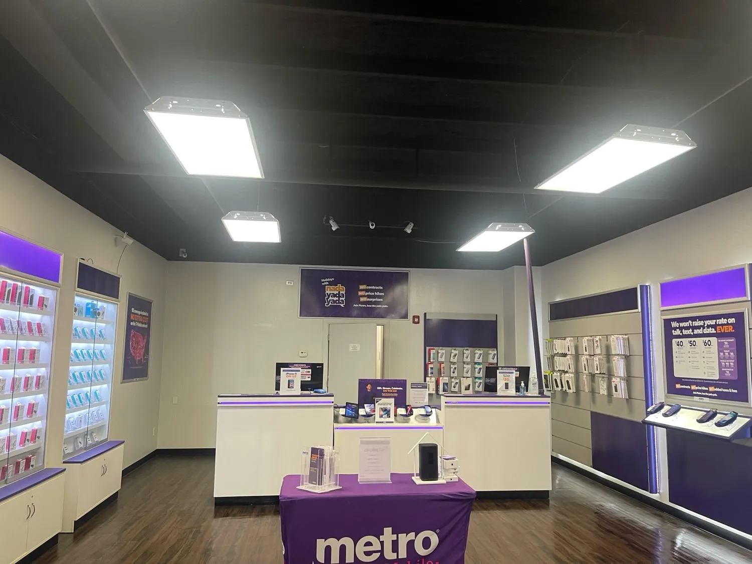 Metro by TMobile 910 E Veterans Blvd Palmview, TX