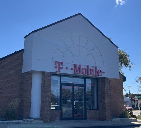 Exterior photo of T-Mobile Store at Charles St & Rockford Ave, Rockford, IL