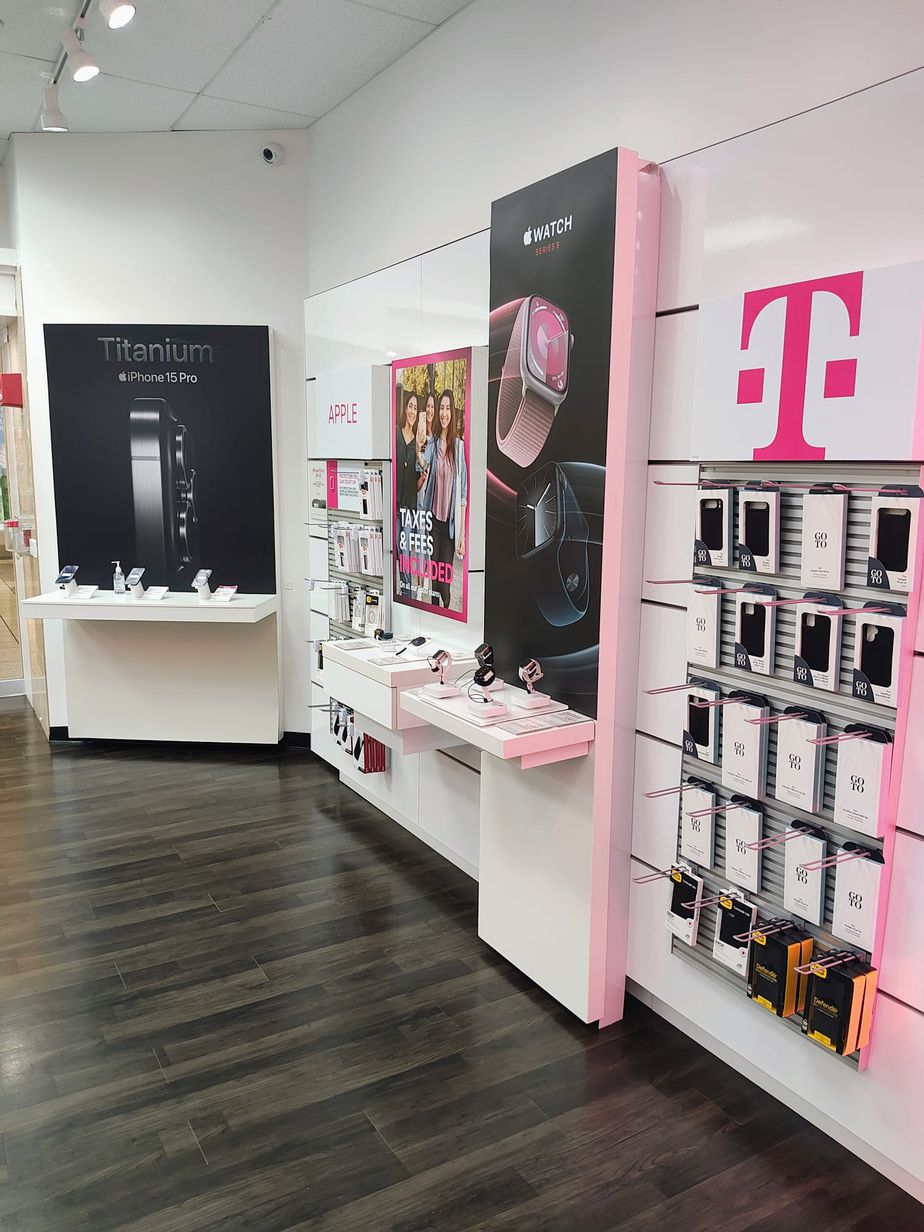 Interior photo of T-Mobile Store at Fox River Mall, Appleton, WI