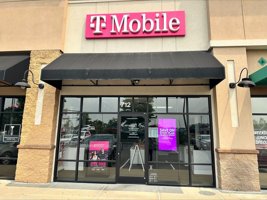 Exterior photo of T-Mobile Store at Judd Pkwy & Broad, Fuquay Varina, NC