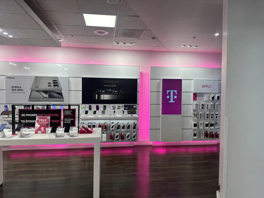  Interior photo of T-Mobile Store at Paseo Nuevo, Santa Barbara, CA 