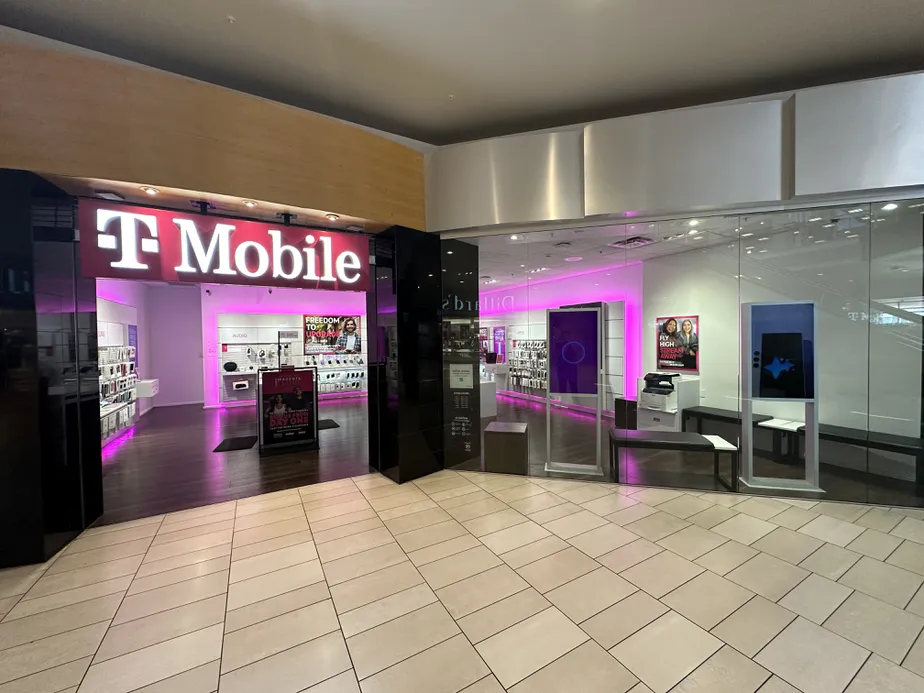  Exterior photo of T-Mobile Store at Arrowhead Mall, Glendale, AZ 