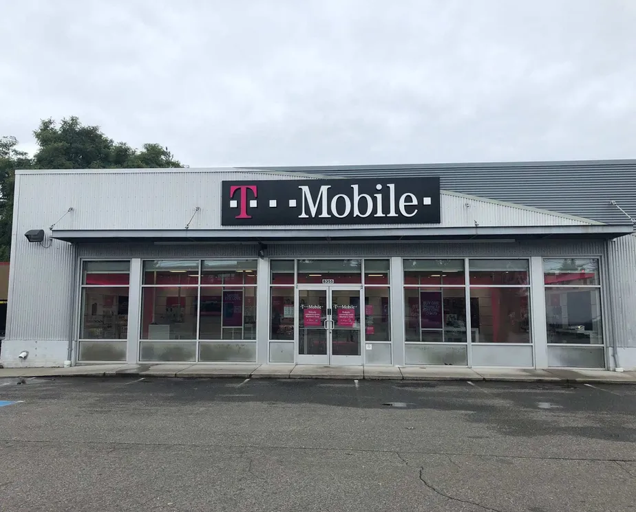 Exterior photo of T-Mobile store at Nw 85th St & 15th Ave Nw, Seattle, WA