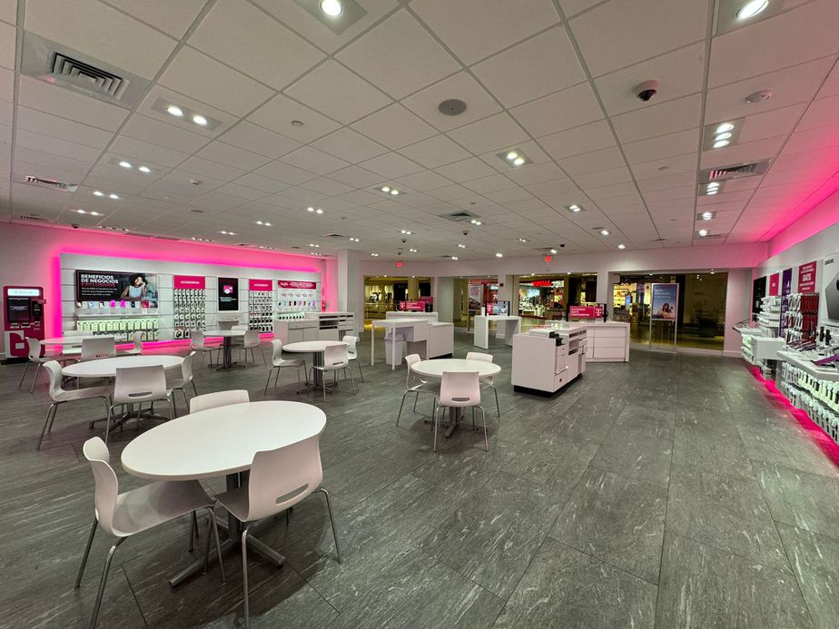 Interior photo of T-Mobile Store at Plaza Las Americas 2, San Juan, PR