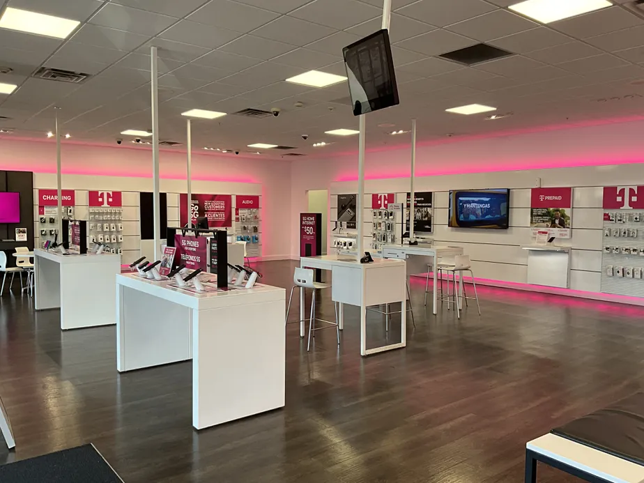  Interior photo of T-Mobile Store at Whittier & Montebello Blvd, Montebello, CA 