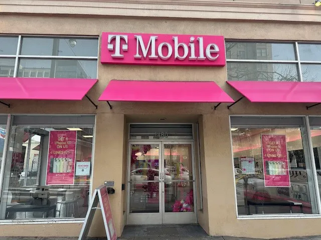 Exterior photo of T-Mobile Store at Van Ness & Pine Street, San Francisco, CA
