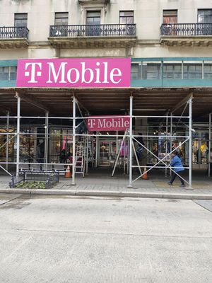 T-Mobile Experience Store