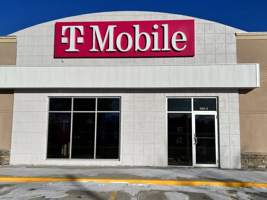  Exterior photo of T-Mobile Store at The Commons, Spencer, IA 