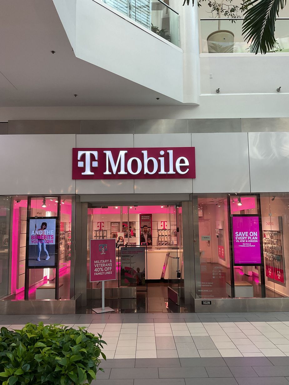 Exterior photo of T-Mobile Store at Arden Fair - Lower Lvl, Sacramento, CA