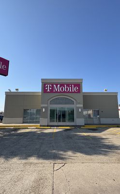 T-Mobile Authorized Retailer