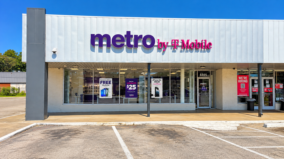 Metro by T-Mobile 6605 Meadowbrook Dr - 6605 Meadowbrook Dr 