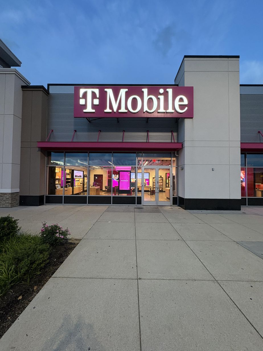 T-Mobile Glen Burnie Ritchie Highway - 6711 Ritchie Hwy 