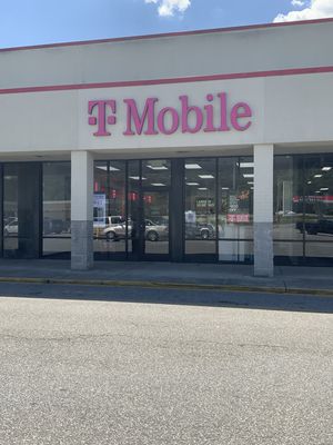 T-Mobile Authorized Retailer