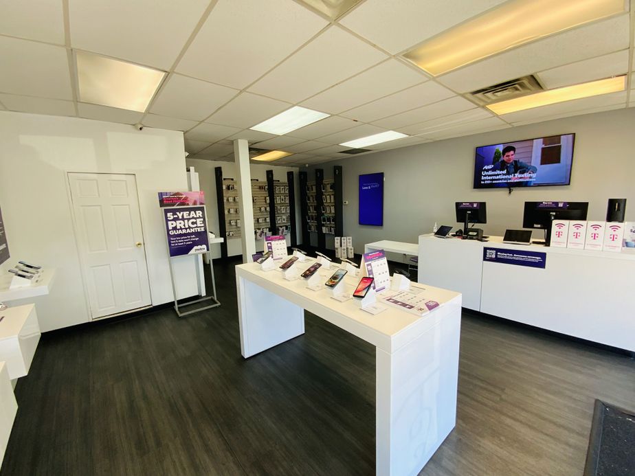 Metro by T-Mobile 35 Franklin St - 35 Franklin St 