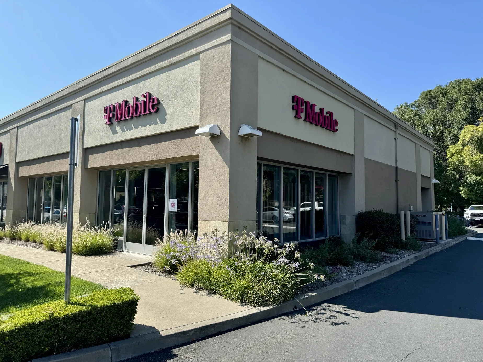 T-Mobile College Ave & Mendocino Ave | Santa Rosa, CA