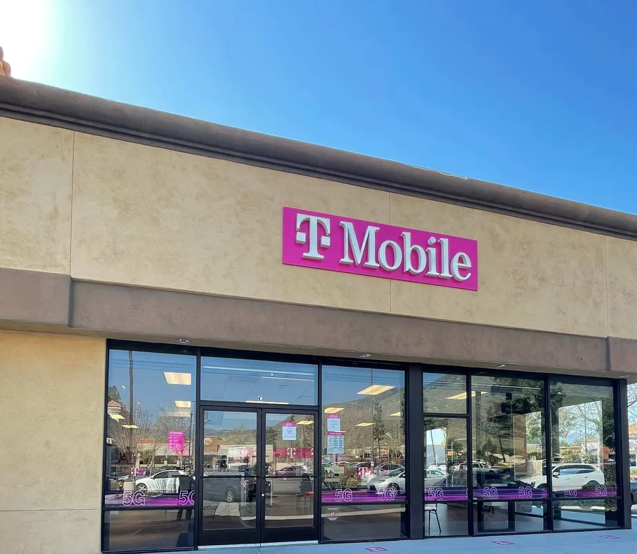 Exterior photo of T-Mobile store at Highland Ave & Seine Ct, Highland, CA