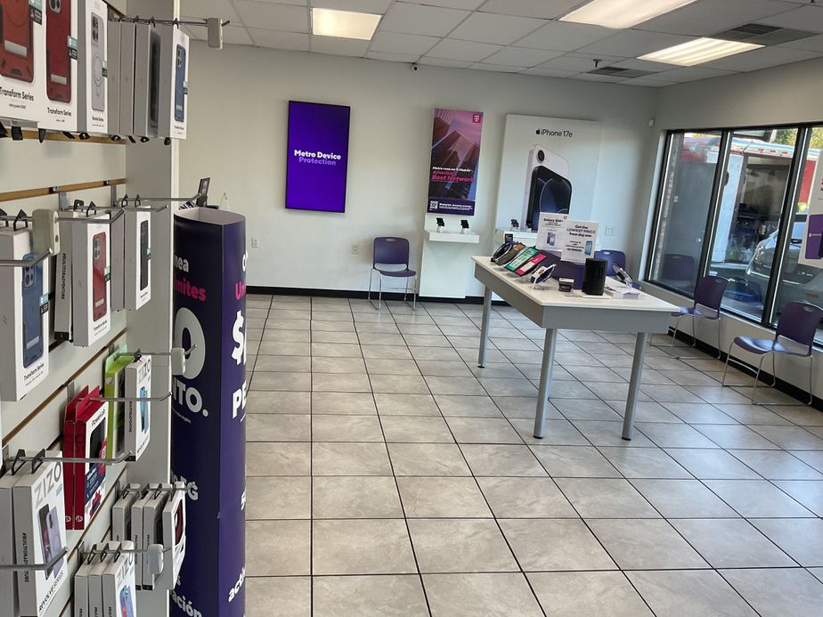 Metro by T-Mobile 4897 Kentucky Ave - 4897 Kentucky Ave 