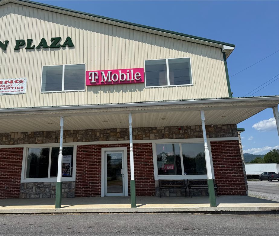 Exterior photo of T-Mobile Store at Wilson Plaza on N Main St, Moorefield, WV