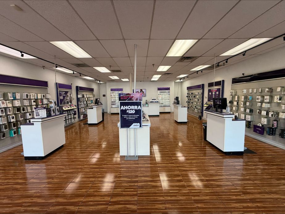 Metro by T-Mobile 6601 W Bethany Home Rd - 6601 W Bethany Home Rd 