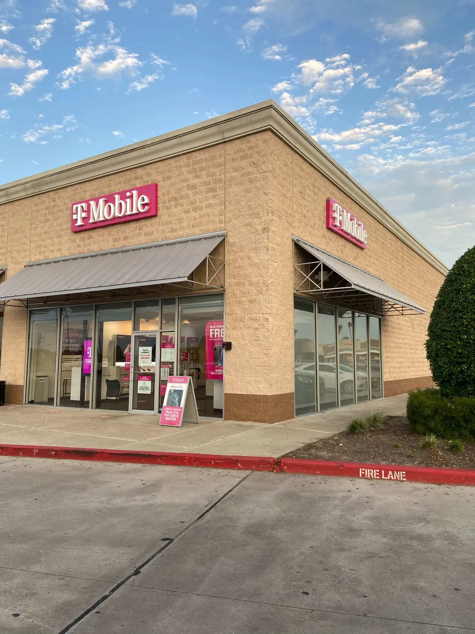 Exterior photo of T-Mobile store at Fairmont Pkwy & E Sam Houston Pkwy S, Pasadena, TX