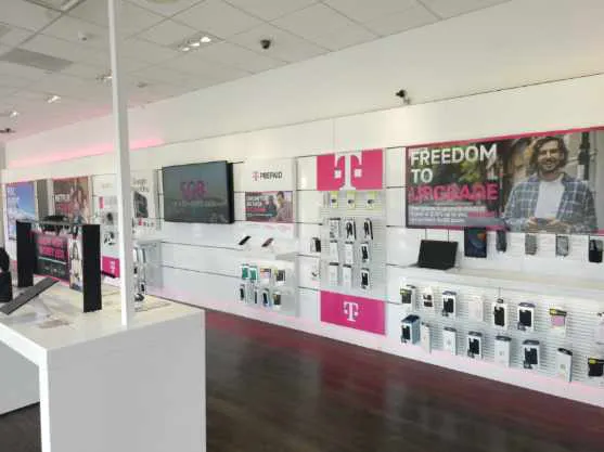  Interior photo of T-Mobile Store at Richmond Ave & Rockland Ave, Staten Island, NY 