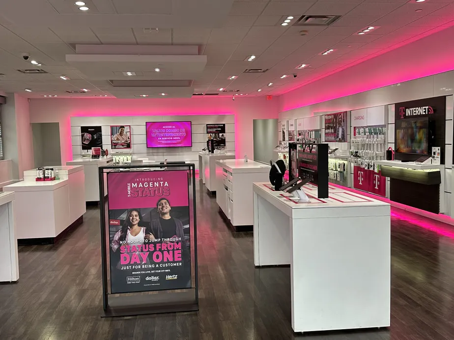  Interior photo of T-Mobile Store at Avenue K & Parker, Plano, TX 