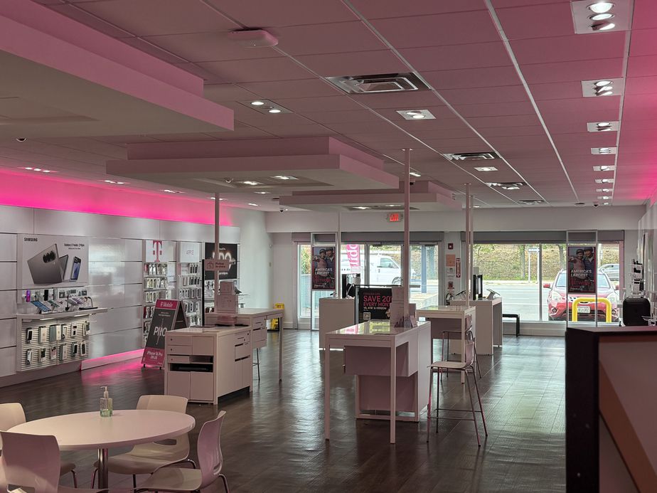Interior photo of T-Mobile Store at Sunrise & Unqua, Massapequa, NY