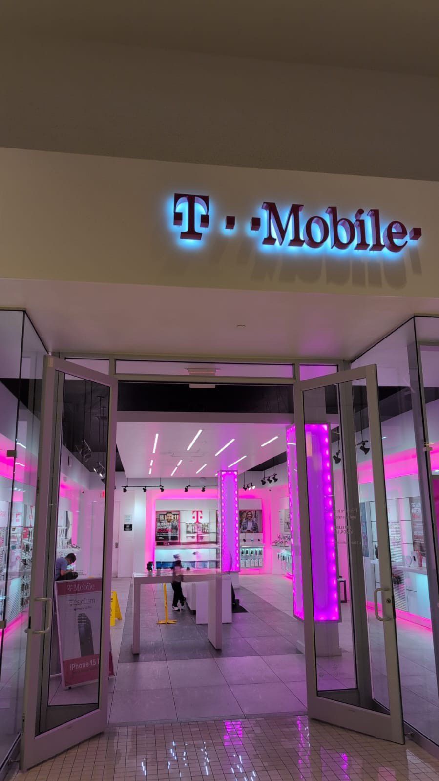 Exterior photo of T-Mobile Store at Aventura Mall, Aventura, FL