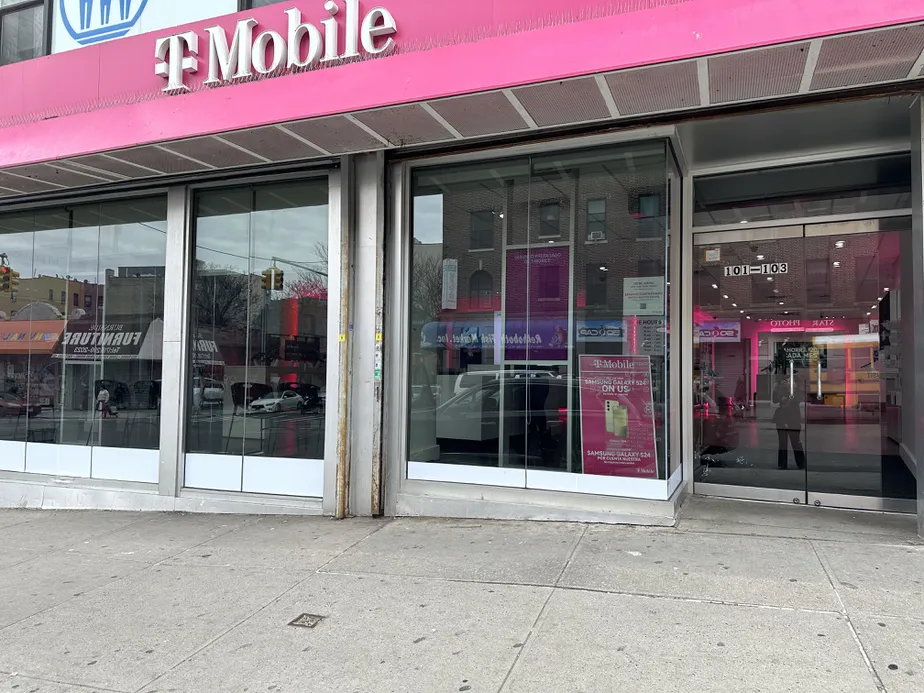  Exterior photo of T-Mobile Store at E Burnside & Morris Ave, Bronx, NY 